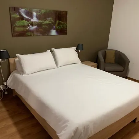 Appartement 14 *